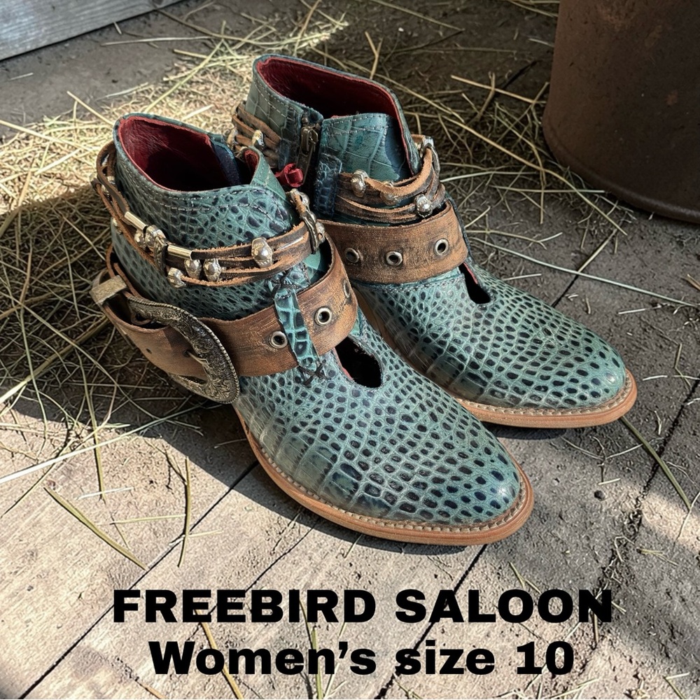 Freebird Saloon Turquoise Women's Booties Size 10